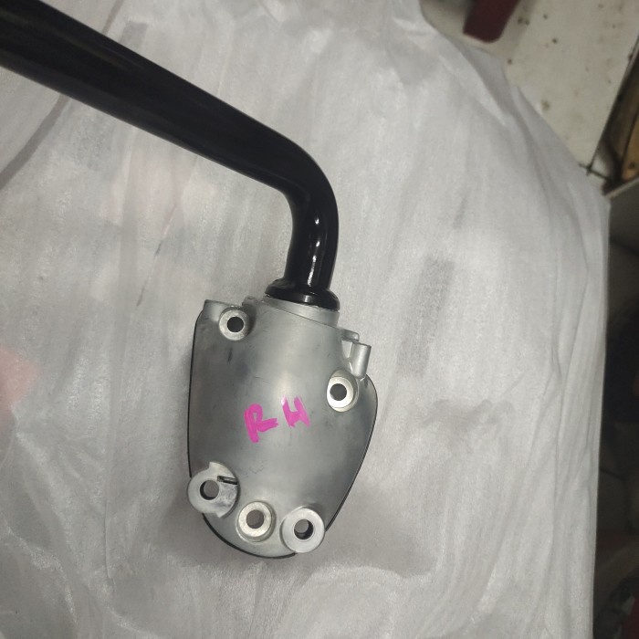 Gagang Spion Dutro EURO4 / Tangkai Spion Hino Dutro EURO4