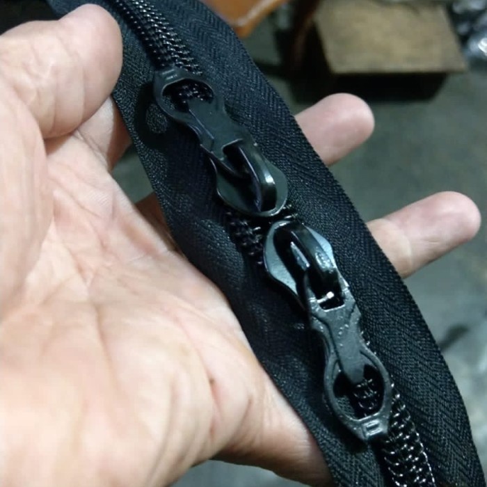 

Paket sleting no.10 daun resleting 2,3 dan 4 meter + Ziper BESAR 4 pcs