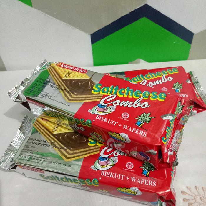 

Khong Guan SALTCHEESE COMBO biskuit + wafer ,Paket isi 3pcs ,Camilan