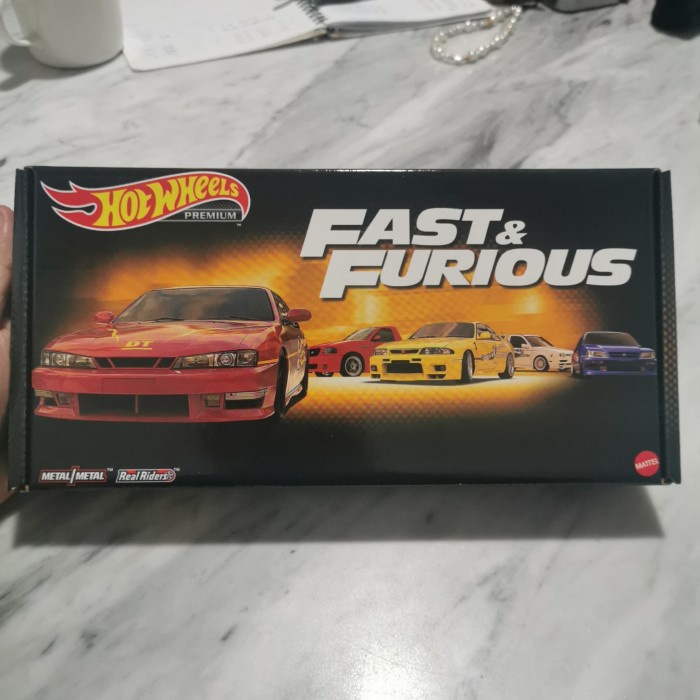 SALE  HOTWHEELS FAST & FURIOUS PREMIUM BOX SEGEL READYY