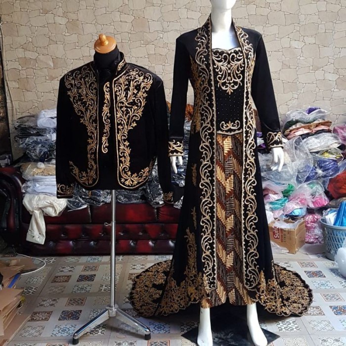 TERPERCAYA kebaya kutu baru bludru cantik sepasang baju pengantin adat jawa COD