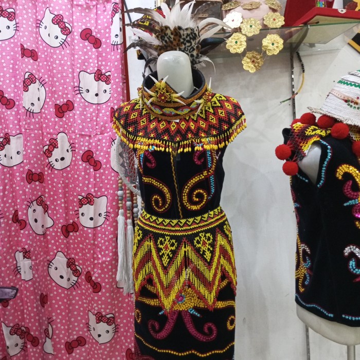 TERLENGKAP baju adat dayak kenyah eksklusif