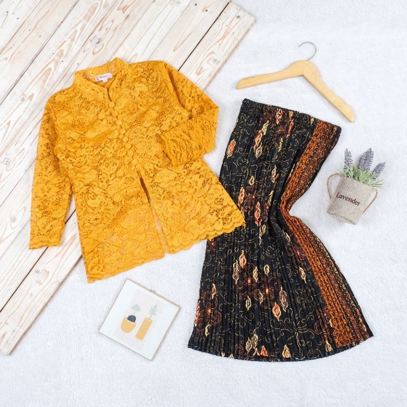 NEW DEALS SET KEBAYA ANAK PEREMPUAN MODERN MODEL INDAH / BAJU KEBAYA BROKAT SETELAN ROK PLISKET ANAK