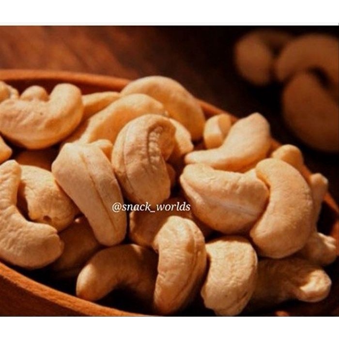 

Mede Tawar Oven 1kg - Plain Roasted Cashew - kacang mete panggang