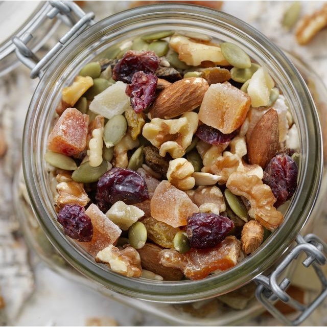 

SALE !!! TRAIL MIX 500 GR FRUIT NUT AND SEED CEMILAN SEHAT ORIGINAL SAFIYA READYY