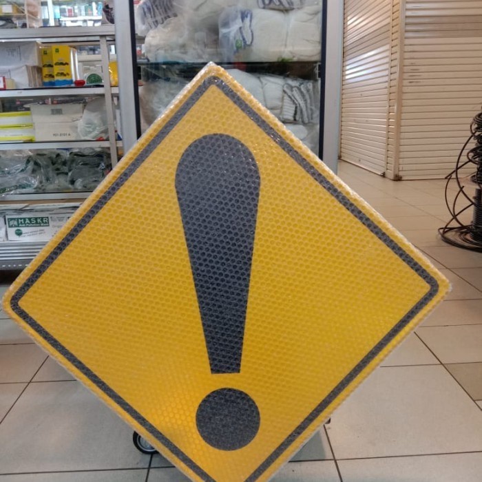

PAPAN PERINGATAN RAMBU TANDA PANAH / SAFETY SIGN HATI-HATI