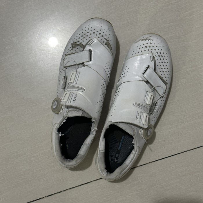 Sepatu Sepeda Shimano RC5 Putih White Gowes Bekas