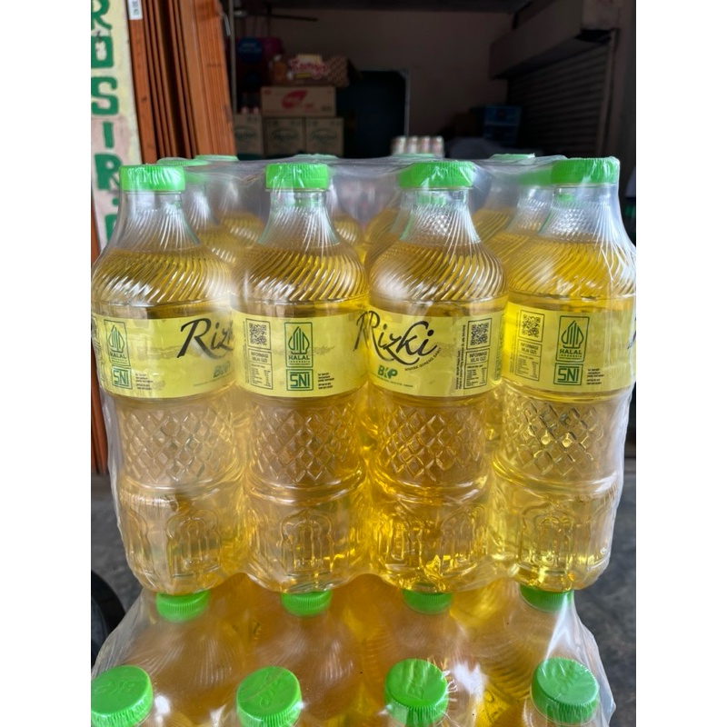 

Free ongkir !! Minyak goreng rizki botol 800ml/pack (12 pcs) 12 botol
