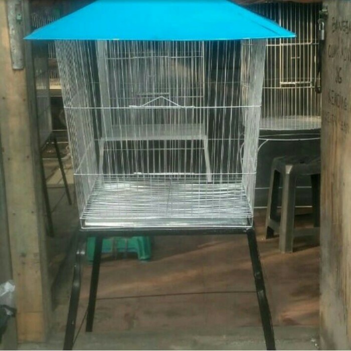 Kandang burung besi Limas besar pake kaki komlit tangkringan makan min