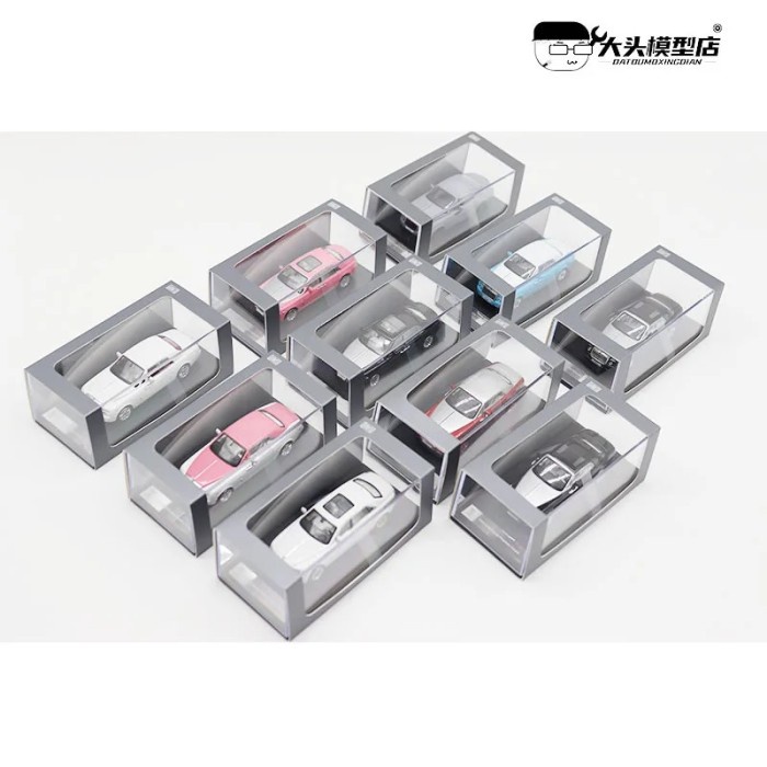 1/64 Powder and White Rolls Royce Diecast Model Car Phantom Gusteau