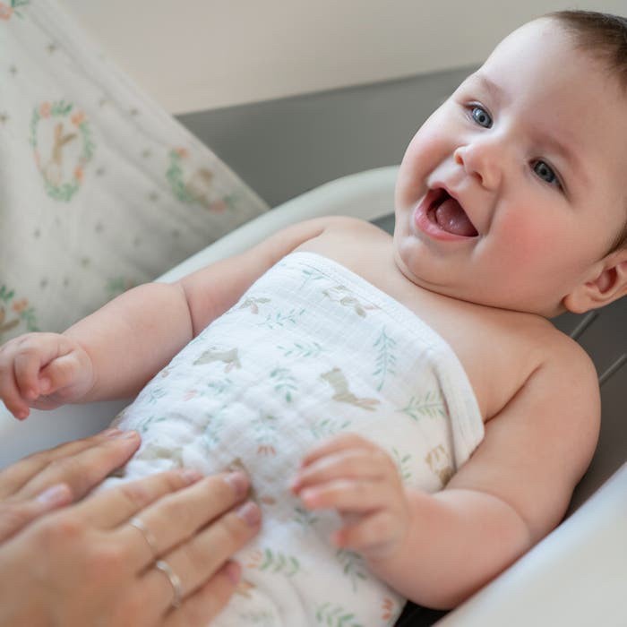 SALE  ADEN + ANAIS COTTON MUSLIN SWADDLES BLUSHING BUNNY/BEDONG SELIMUT BAYI READYY