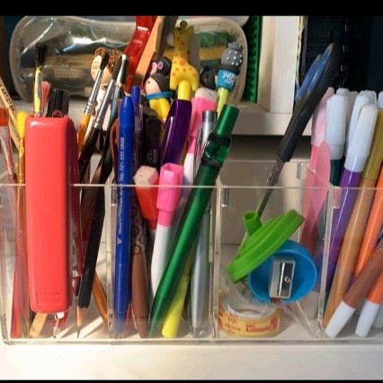 

akrilik tempat sepidol/alat tulis Kode 1319