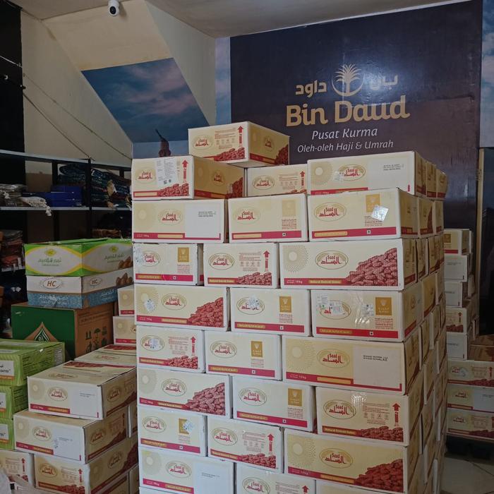 

Kurma KHALAS 1dus-10kg / Kurma Kholas Premium Original 10 kg oleholeh Haji Umroh Fruity Food Manis
