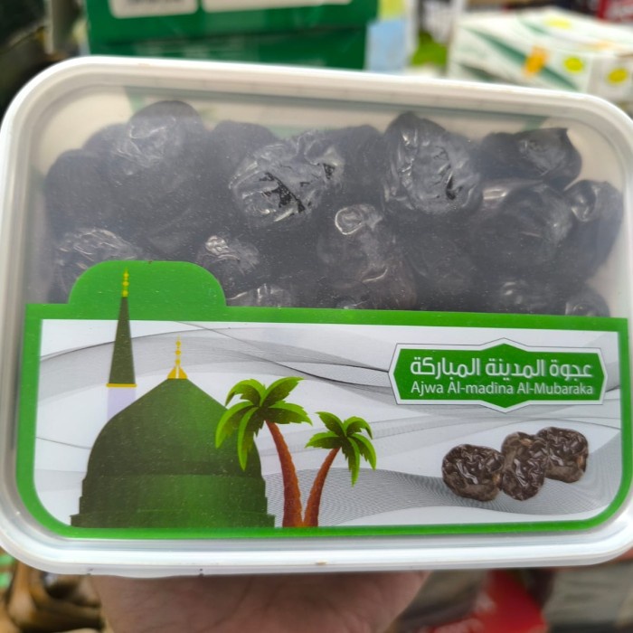 

Kurma Ajwa Al Madina Al Mubaraka 500g