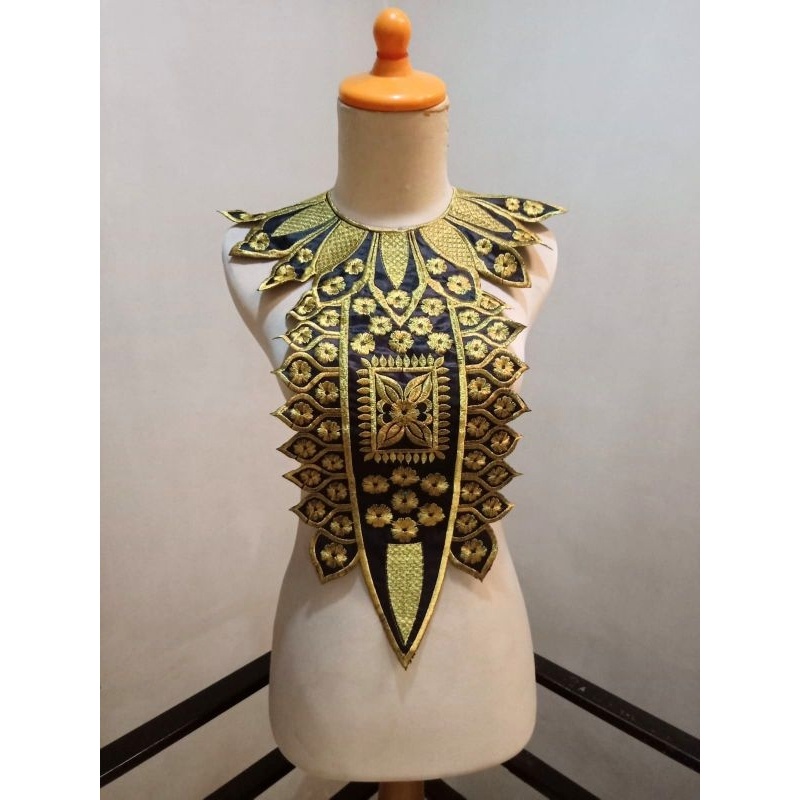 Bordir renda choker bunga mawar