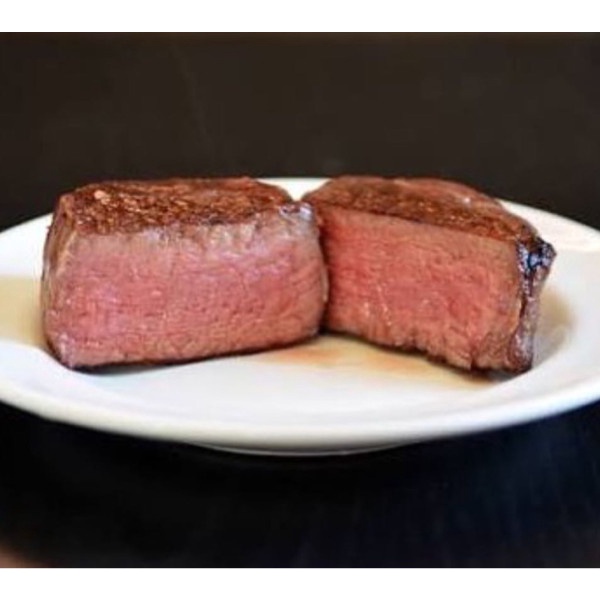 

HJK Tenderloin Wagyu Steak Meltique Halal 1Kg Healthy Wagyu