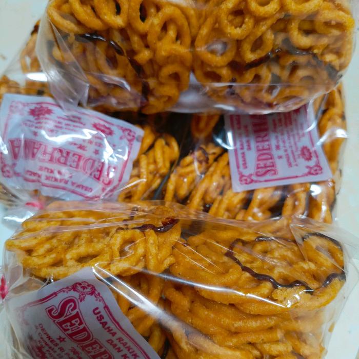 

paket hemat 4 bungkus kue kusuik dari tepung beras dan saka rasa manis