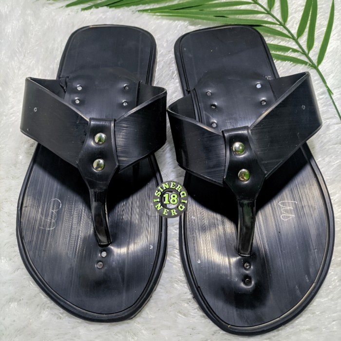SANDAL PRIA/SANDAL KARET BAN BEKAS/SANDAL TEROMPAH/