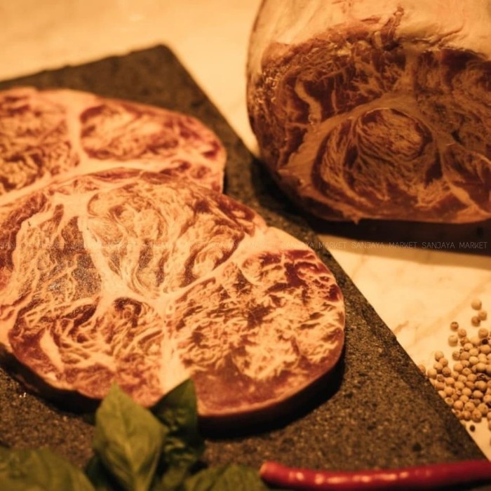 

HJK Daging Sapi Wagyu premium steak ribeye sirloin tenderloin 200 gram