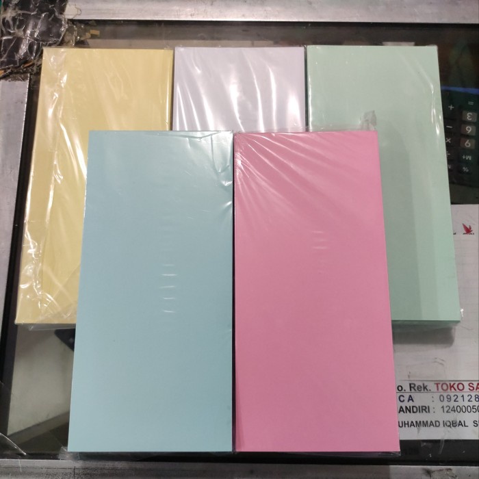 

Kertas metaplan 21cm x 10 cm isi 100 lembar