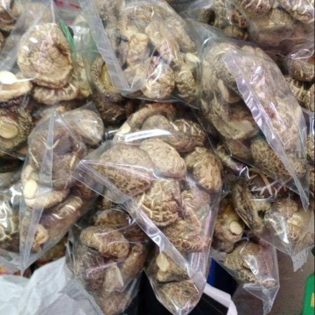 

Jamur Hioko / Jamur Shitake 100 gr