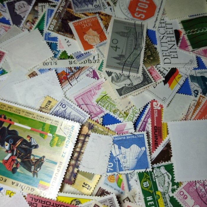 

BORONGAN 100 PCS PERANGKO LUAR NEGERI MANCANEGARA PRANGKO 100 KEPING