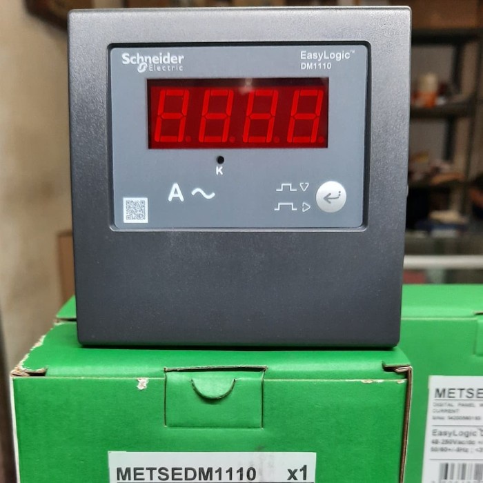 METSEDM 1110 SCHNEIDER AMPER METER DIGITAL