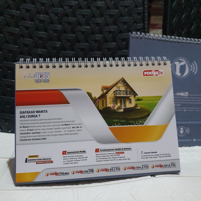 

ATKJaya- Kalender Meja Rodja 2025 M Plus Hijriyah (1446 - 1447 H)