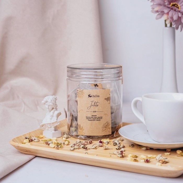 

JH8 Jelita tea blend (sencha, jasmine, apple blossom