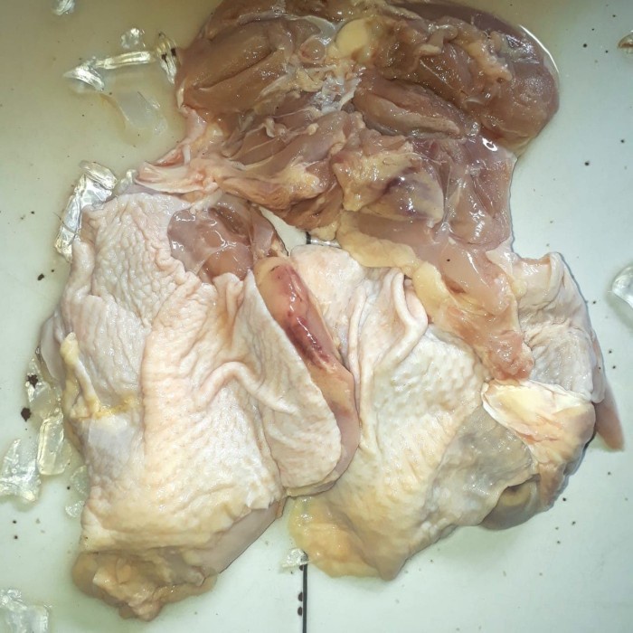 

fillet paha ayam kulit /Boneless paha kulit (Fresh/Frozen)