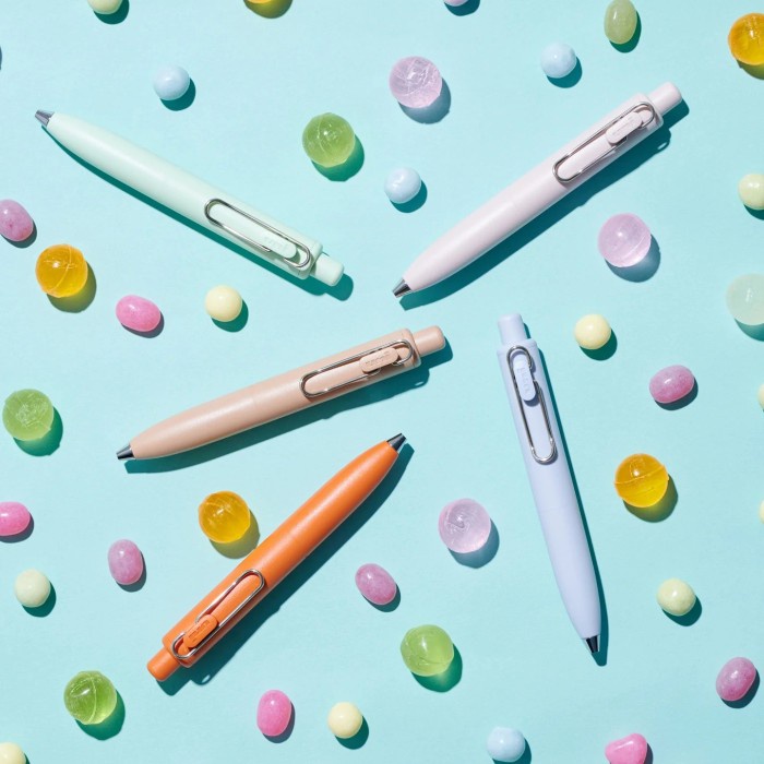 

[tmr] - UNI Uniball One P Retractable Gel Ballpoint Pen/ Pulpen One Pocket Uni Ball