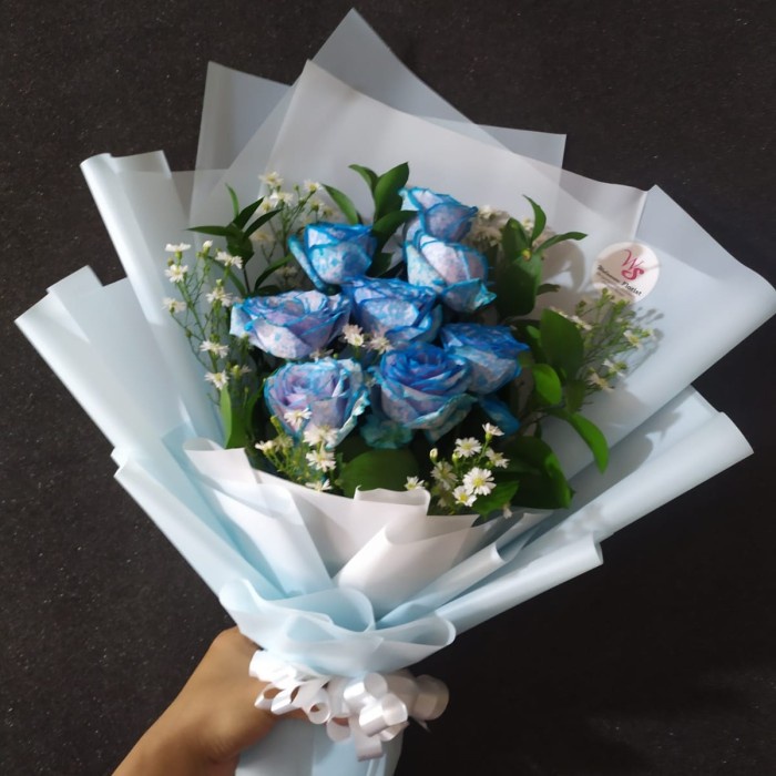 HAND BOUQUET MAWAR BIRU MAWAR HIDUP BUKET MAWAR BIRU