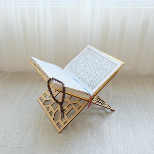 

REKAL TATAKAN AL QURAN ESTETIK DUDUKAN BACA AL QURAN ALA MOROCCAN BEST SELLER