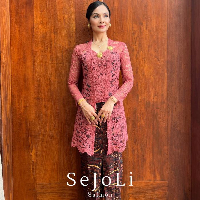 Baju Atasan Kebaya Kutubaru Brokat Katun Panjang Lengan Panjang Sejoli Terbaru