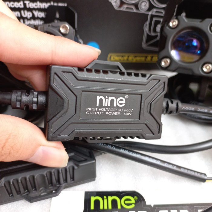 LAMPU SOROT LAMPU TEMBAK LASER Q9 LUMINOS UNTUK MOBIL DAN MOTOR