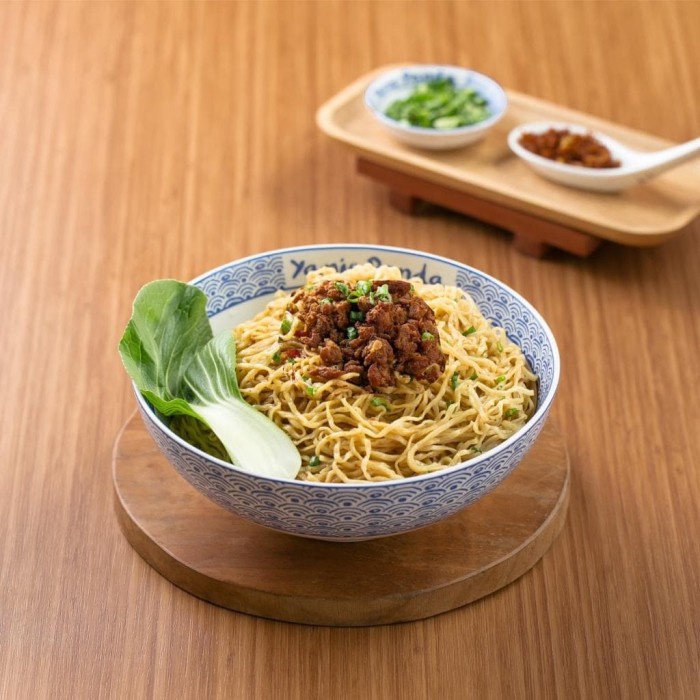 

Yamie Panda Ekspresss Manis Eh Kok Manis