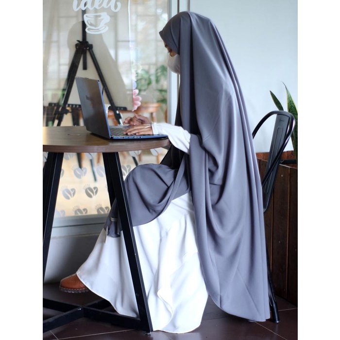 Good Quality Yuraz Non Pad Cutting V Khimar Wolfis Premium Jumbo Mahzhuuzh Hitam Kerudung Bergo