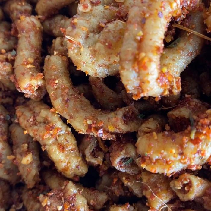 

JTTOP" USUS PEDAS REMPAH DAUN JERUK 500GR -NKS- KRIPIK SNACKS KERIPIK