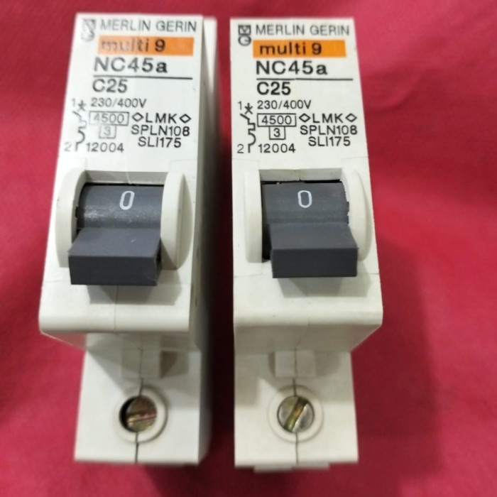 PROMO MCB Merlin Gerin Multi9 NC45a C25 25A 1P NC 45a Circuit Breaker 12004