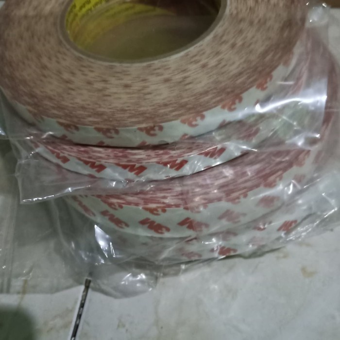 

SCOTCH 3M 9007 DOUBLE SIDED TAPE. 24MM X 50M