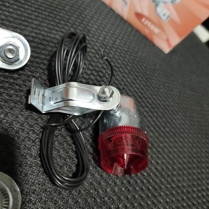 Lampu Dinamo Sepeda Ontel Atau Dynamo Lighting Set -Gratisongkir
