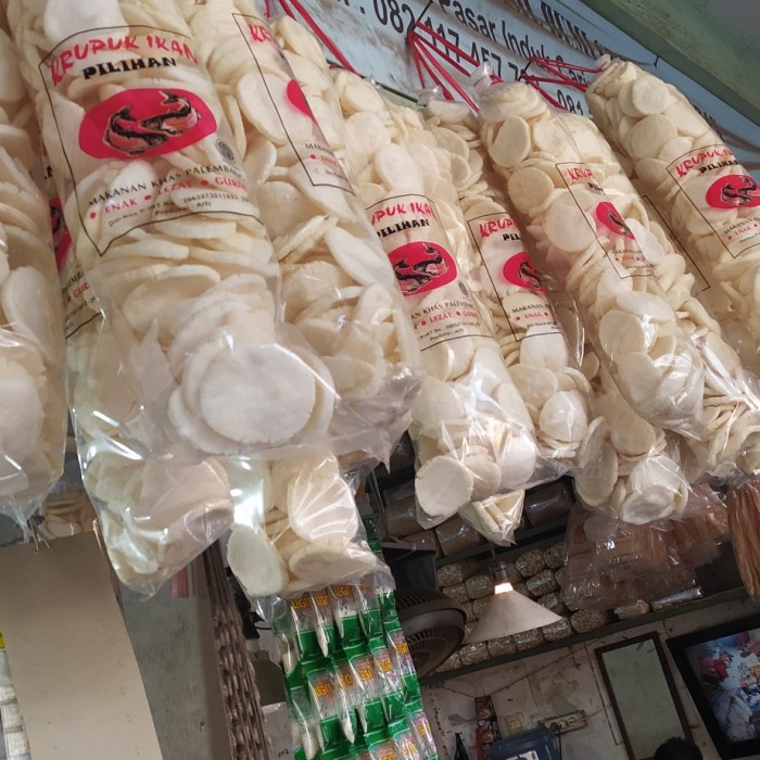 

kerupuk kemplang palembang