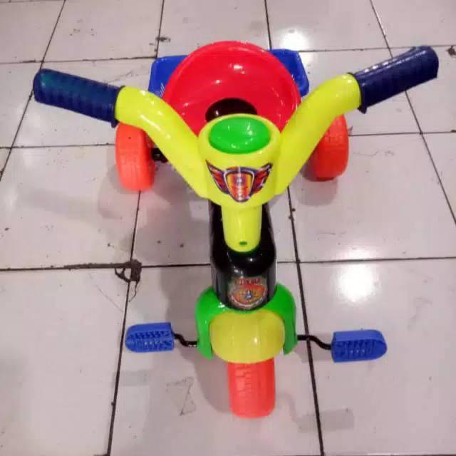 Sepeda Roda Tiga DS 718 Sepeda Plastik Gowes Anak
