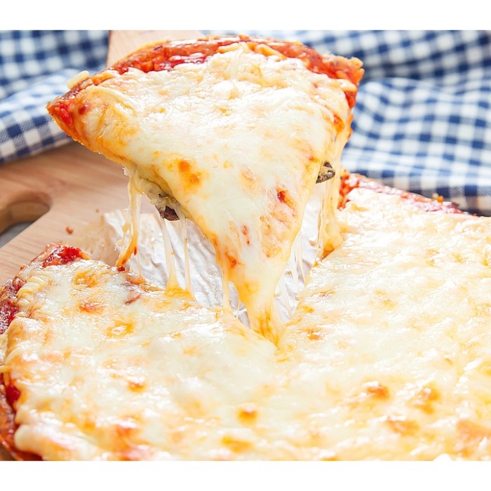

(TopSeller) Keju Mozzarella Arla - Arla Pizza Topping Mozzarella 1kg - Halal New EXP