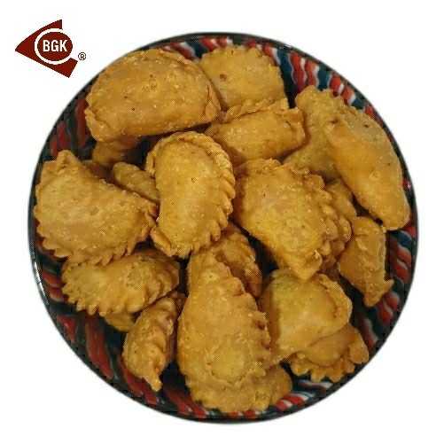 

Kue Pastel Istimewa Abon Udang Kering Spesial 1/2 Kg 500Gram - Pedas, Cumi, Asin, Sambal, Frozen,