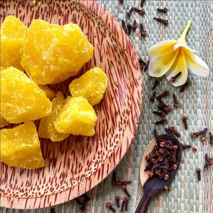 

Organic Yellow Sugar Cube / Gula Batu Kuning (1 kilogram)