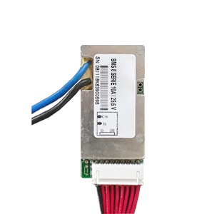 BMS 8 Serie 10 A / 25,6 V