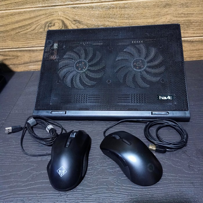 Cooling Pad laptop + Mouse Gaming Lenovo Legion M300 HP Omen 600 Bekas *