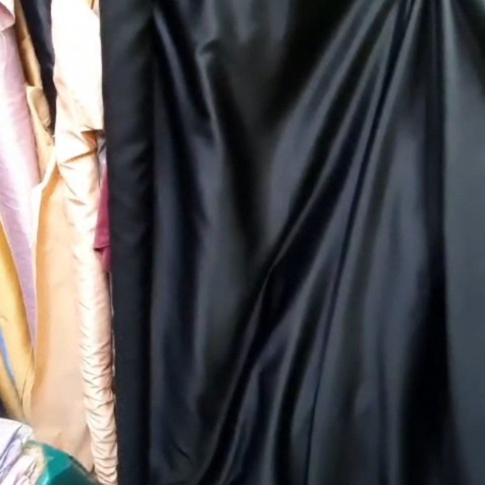 

Kain Satin Hitam Polos / Kain Hitam / Kain Hitam Background