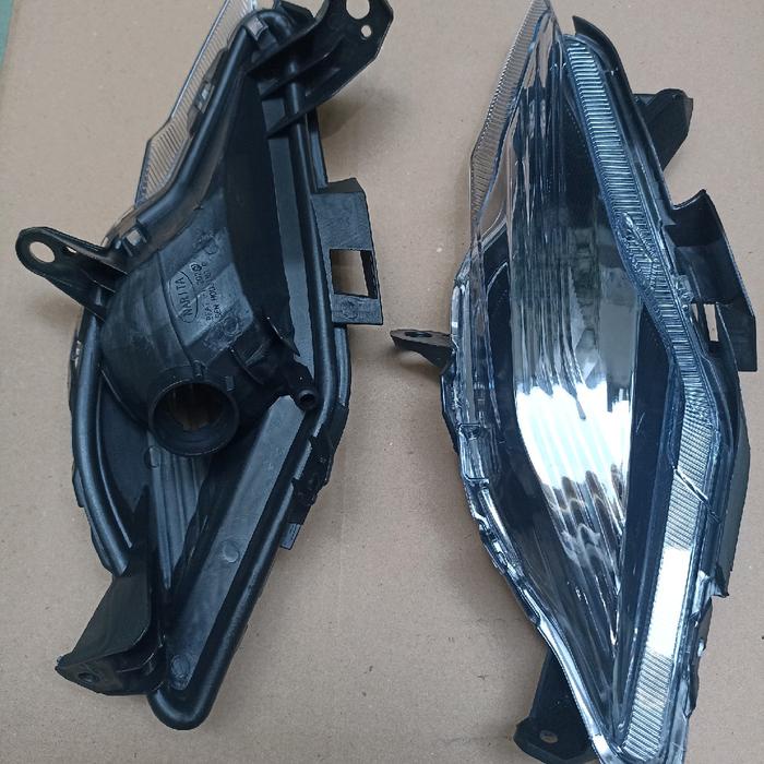 84945. Sen Depan Reflektor Hitam Beat Deluxe 2020-2021-2022-2023 Costum Smoke Beat Street New Led